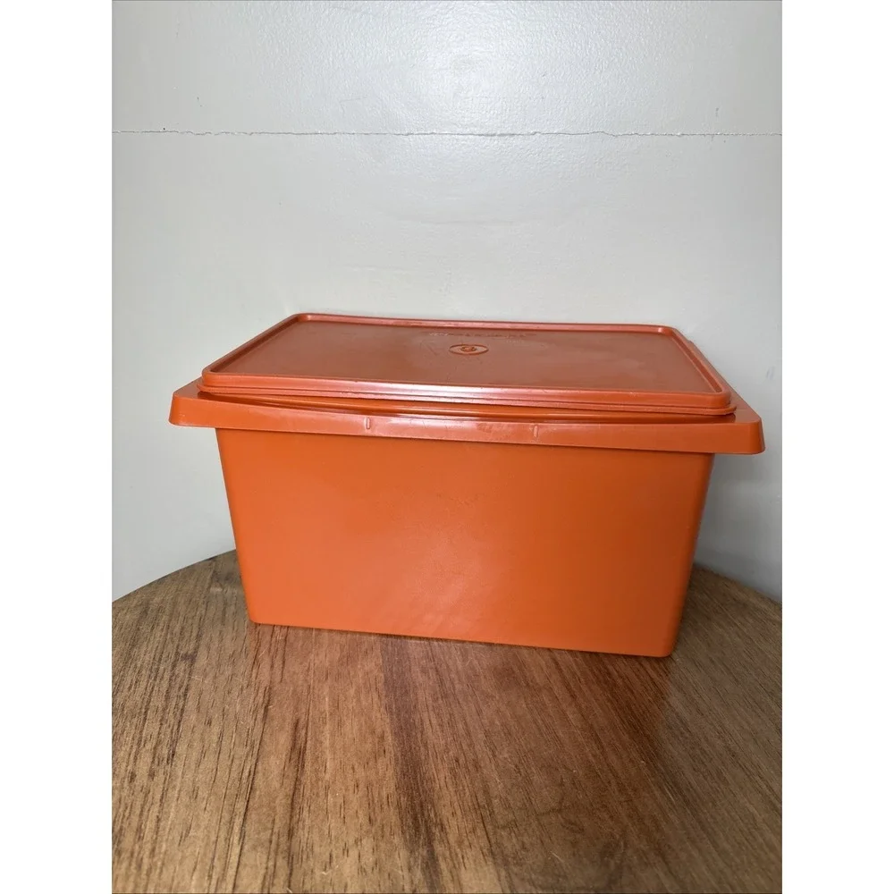 Vintage Tupperware Harvest Orange Storage Container 1431-5 - Container and Lid
